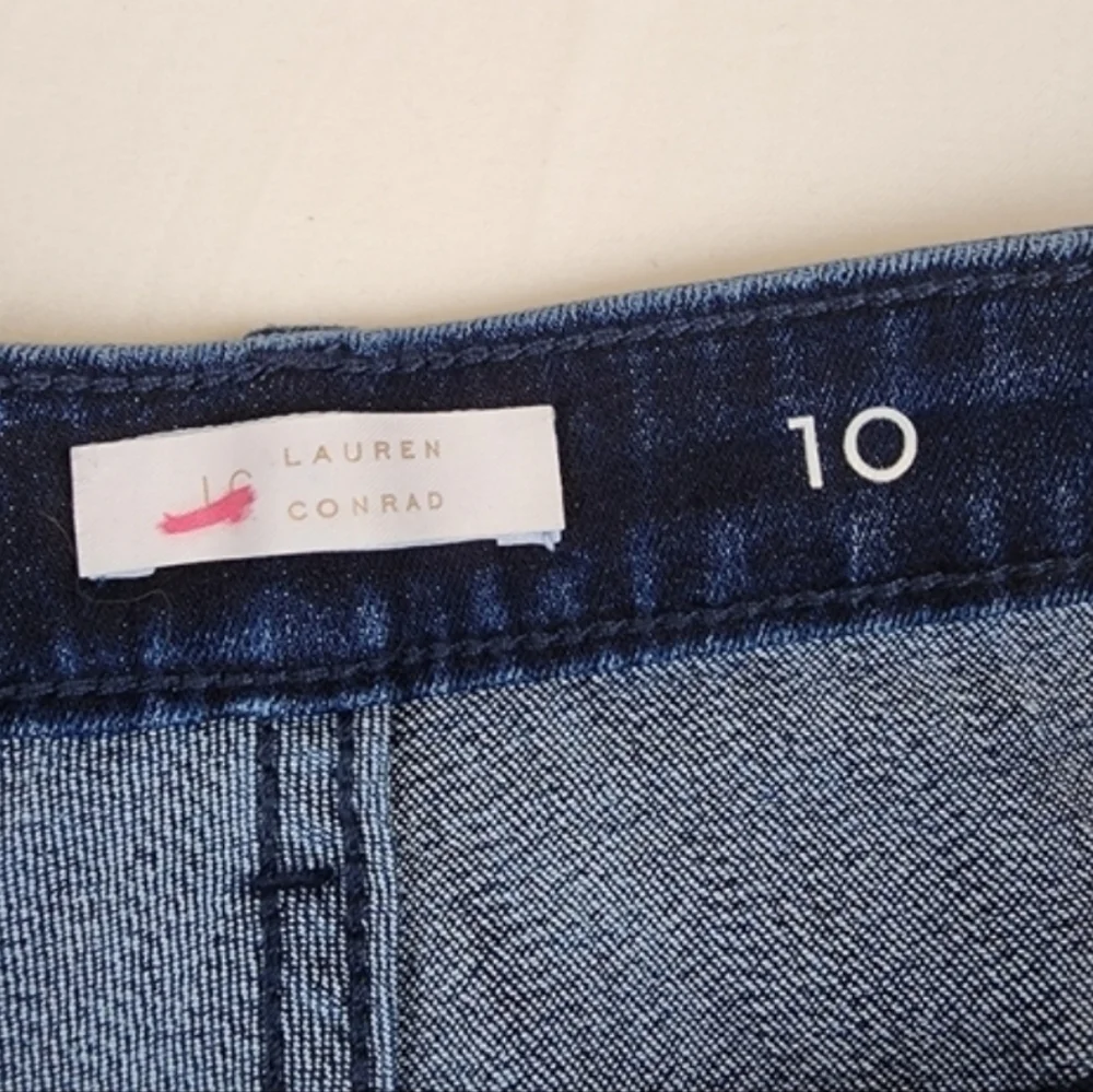 LC Lauren Conrad blue jeans shorts Size 10